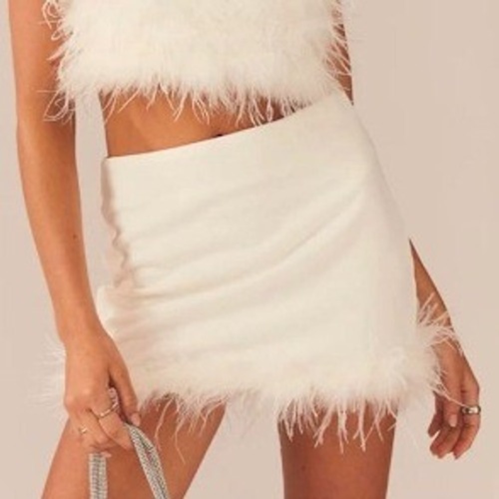 Peppermayo Lucia In‎ Love Skirt White Feather Trim Mini A Line Size 4 NEW Bridal